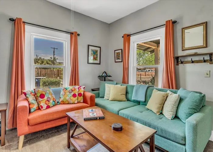 Experience At Casa Linda In Menlo Park Holiday home