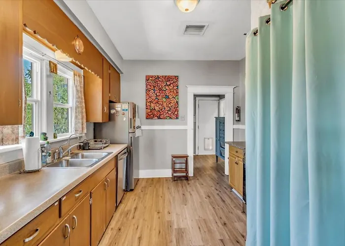 Experience At Casa Linda In Menlo Park